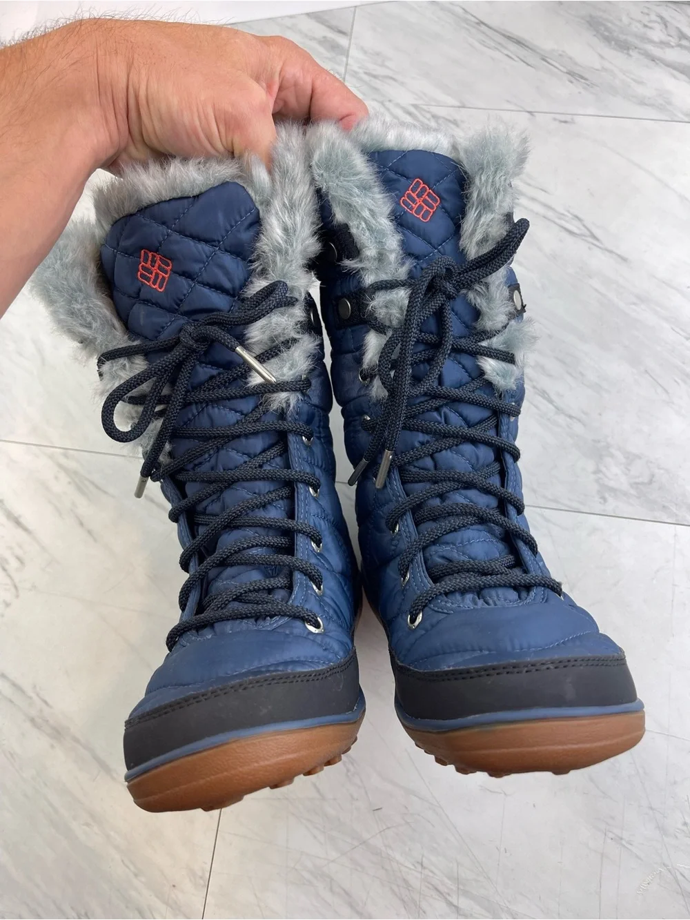 Columbia women’s 6 blue waterproof quilted puffer 9” insulated winter rain boots